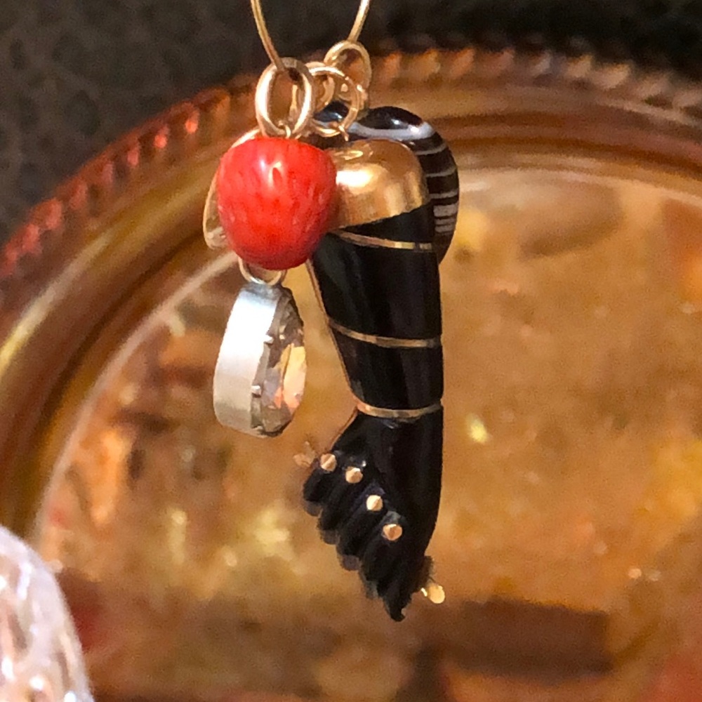 Antique Gold and Black Mano Figa Charm. - Picture 8 of 16